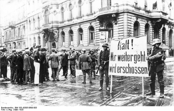 Kapp-Lüttwitz Putsch: Soldaten am Wilhelmplatz in Berlin (März 1920)